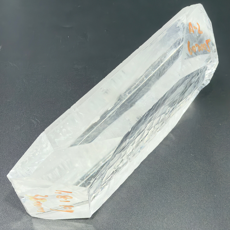 Quartz (SiO2) Single Crystal - Tinsan Materials Quartz (SiO2) Single Crystal - Tinsan Materials