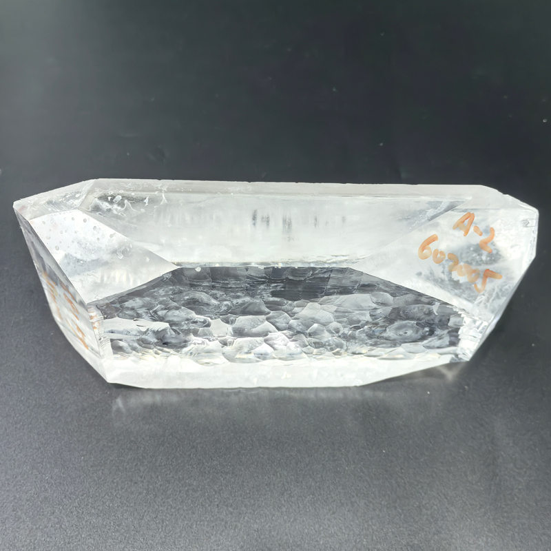 Quartz (SiO2) Single Crystal