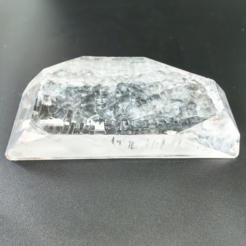 Tinsan Materials - Quartz (SiO2) Single Crystals Tinsan Materials - Quartz (SiO2) Single Crystals